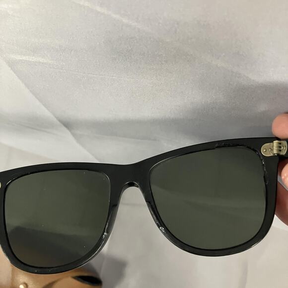 Ray-Ban Wayfarer Sunglasses Mens Size 54 Black Green Lenses Italy Case - Picture 14 of 16